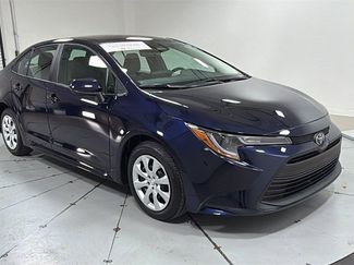 Certified 2025 Toyota Corolla LE video 3