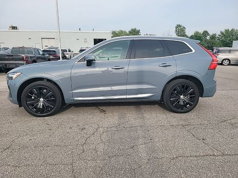 Used 2023 Volvo XC60 B5 Plus w/ Climate Package AWD/4WD image 4