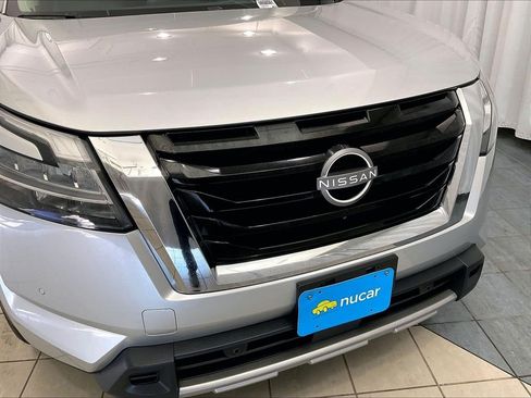 Used 2023 Nissan Pathfinder Platinum AWD/4WD image 33