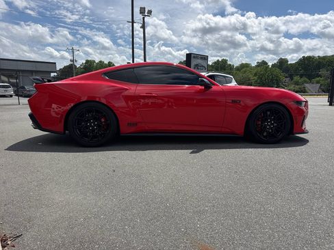 Used 2024 Ford Mustang GT Premium w/ GT Performance Package RWD image 10