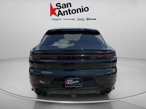 Used 2024 Porsche Cayenne S AWD/4WD image 13