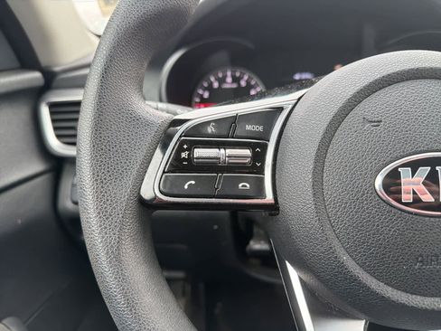 Used 2019 Kia Optima LX image 16