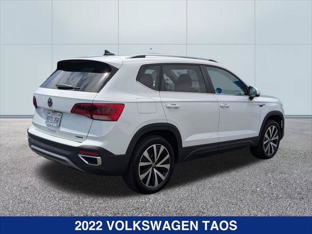 Certified 2022 Volkswagen Taos SE AWD/4WD image 5