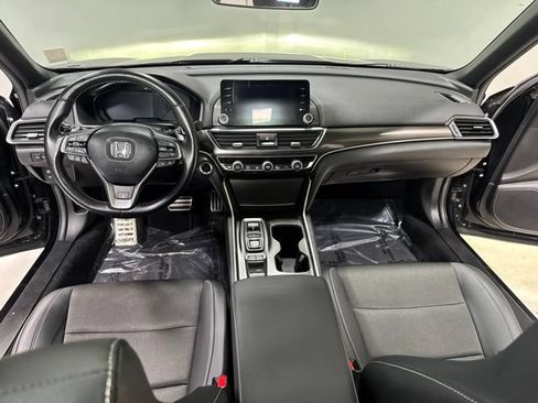 Used 2021 Honda Accord Sport image 3