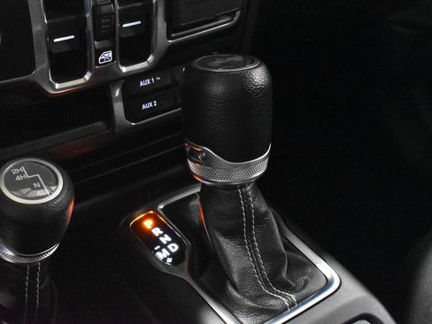 Used 2022 Jeep Wrangler Unlimited Sahara w/ LED Lighting Group image 19