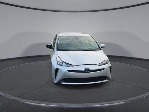 Used 2022 Toyota Prius L Eco FWD image 3