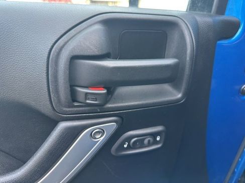 Used 2015 Jeep Wrangler Unlimited Sahara w/ Trailer Tow Group image 16