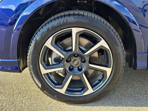 New 2025 Audi Q3 2.0T Premium Plus image 11