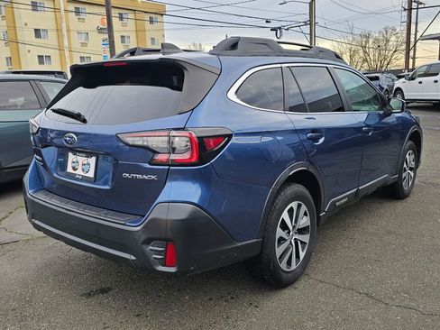 Used 2020 Subaru Outback Premium image 8