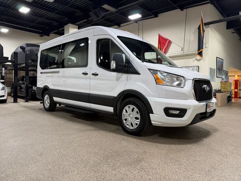 Used 2022 Ford Transit 350 XLT RWD image 6