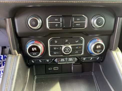 Used 2021 GMC Yukon AT4 AWD/4WD image 28