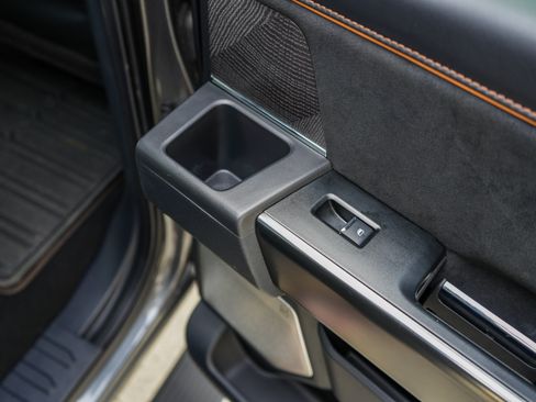 Used 2024 Ford F250 Platinum w/ Tremor Off-Road Package image 43