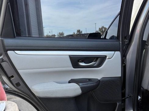 Used 2017 Honda CR-V LX image 24