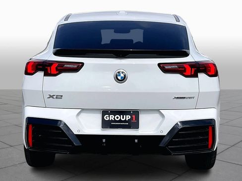 Used 2026 BMW X2 xDrive28i image 5