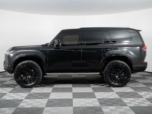 Used 2025 Lexus GX 550 image 3