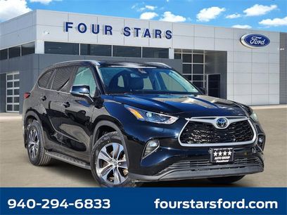 Used 2022 Toyota Highlander XLE
