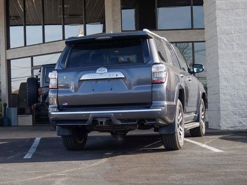 Used 2018 Toyota 4Runner Limited AWD/4WD image 3