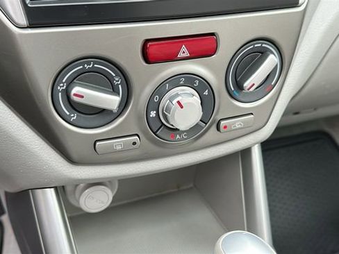 Used 2010 Subaru Forester 2.5X Premium image 16