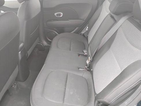 Used 2019 Kia Soul + FWD image 11