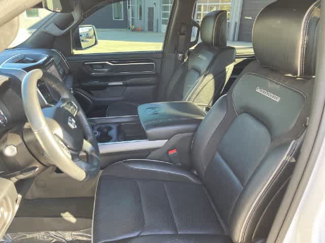 Used 2022 RAM 1500 Laramie w/ Sport Appearance Package AWD/4WD image 10