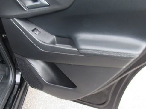 Used 2026 Chevrolet Equinox LT AWD/4WD image 12