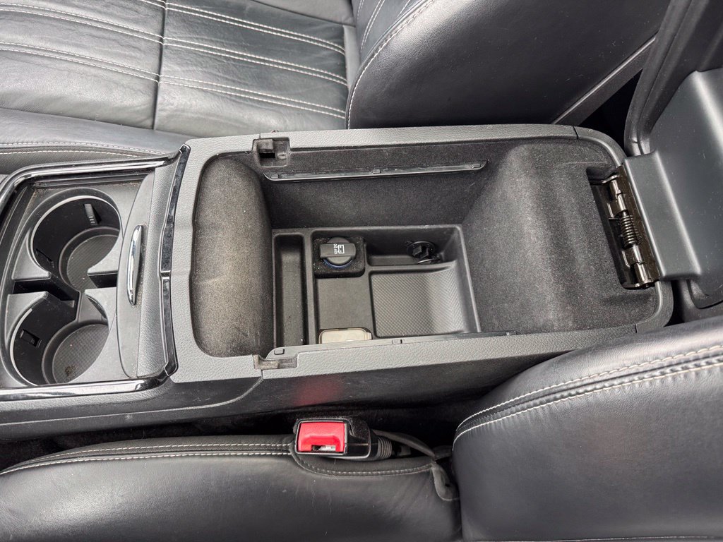 Used 2014 Chrysler 300 S RWD image 20