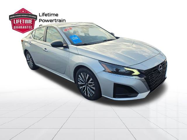 Certified 2025 Nissan Altima 2.5 SV FWD image 7