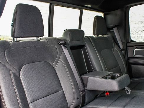 Used 2022 RAM 1500 Big Horn AWD/4WD image 37