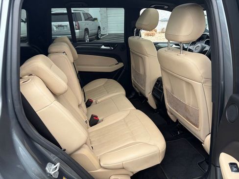 Used 2017 Mercedes-Benz GLS 450 4MATIC image 30