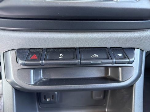 Used 2022 Chevrolet Colorado W/T w/ WT Convenience Package AWD/4WD image 30