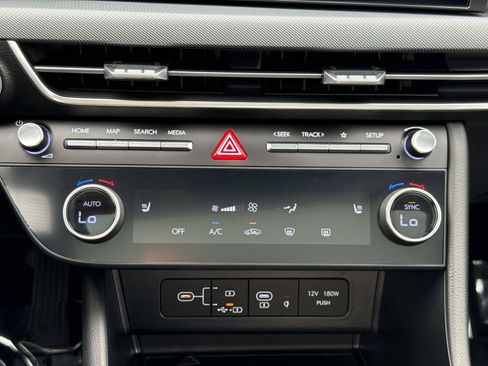 Certified 2025 Hyundai Sonata SEL FWD image 7