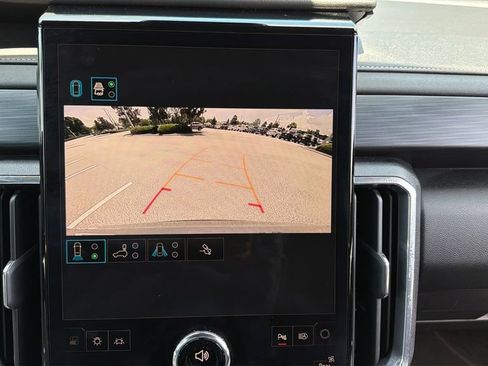 Used 2025 GMC Acadia Elevation FWD image 15