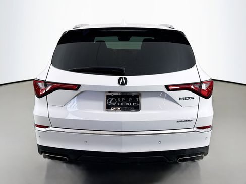 Used 2023 Acura MDX SH-AWD w/ Advance Package image 6