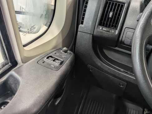 Used 2019 RAM ProMaster 2500 image 20