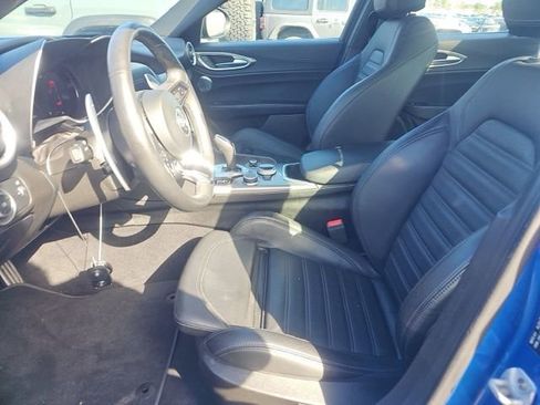 Used 2024 Alfa Romeo Giulia Veloce image 9