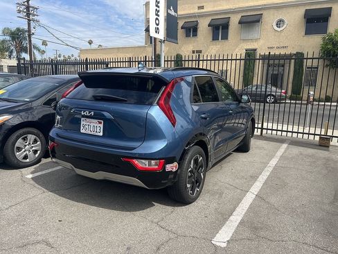 Used 2023 Kia Niro Wind FWD image 5