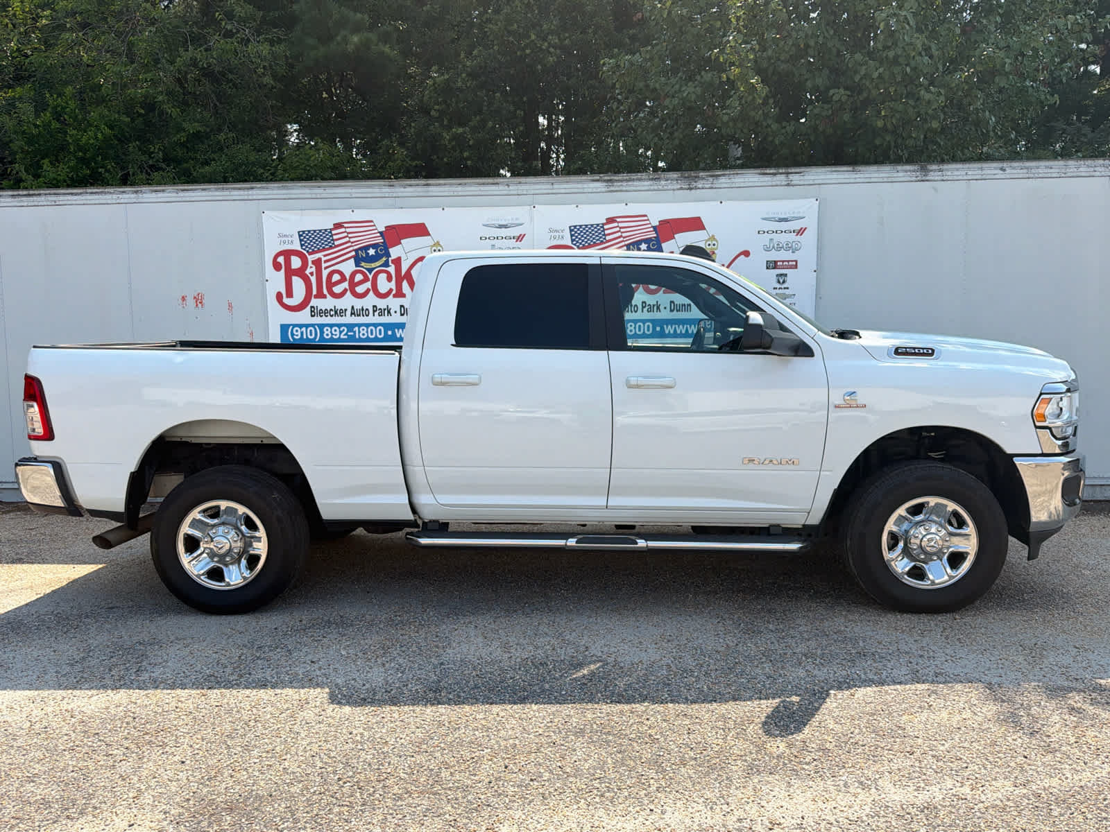 Used 2022 RAM 2500 Big Horn AWD/4WD image 2
