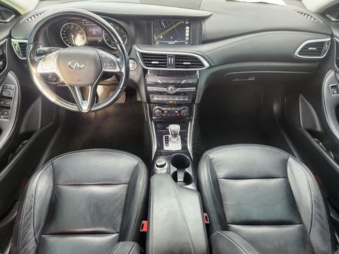 Used 2017 INFINITI QX30 Premium w/ Technology Package image 20