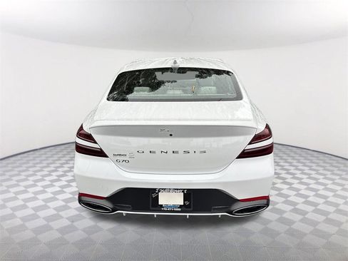 Used 2025 Genesis G70 2.5T image 6