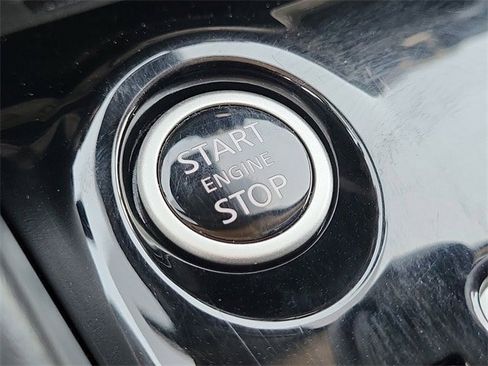 Certified 2025 Nissan Versa SV w/ Trunk Package image 19