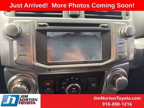 Used 2017 Toyota 4Runner SR5 AWD/4WD image 14