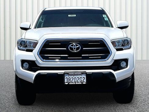 Used 2017 Toyota Tacoma SR5 w/ Tow Package RWD image 20