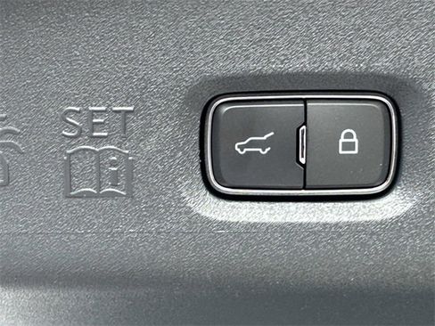 New 2025 Ford Expedition Tremor image 17