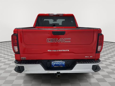 Used 2022 GMC Sierra 1500 SLE image 4