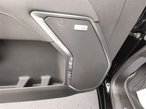 New 2026 GMC Sierra 3500 SLT image 24