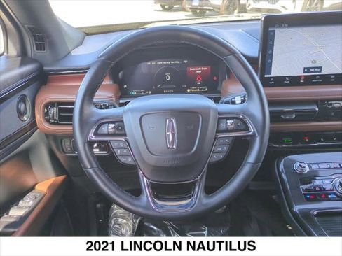 Certified 2021 Lincoln Nautilus Reserve image 13