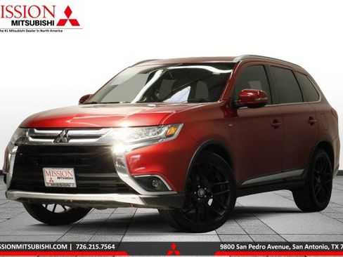Used 2016 Mitsubishi Outlander GT AWD/4WD image 1