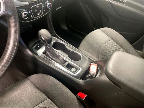 Used 2022 Chevrolet Equinox LT image 20