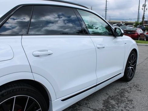 Used 2021 Audi Q8 Prestige AWD/4WD image 46