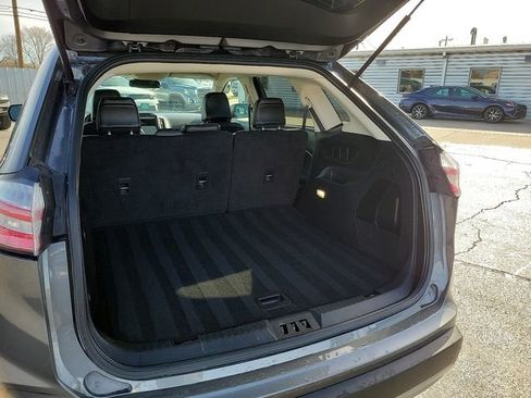 Used 2024 Ford Edge SEL image 10